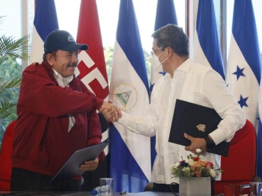 'No tiene ninguna validez': El Salvador dice que no lo invitaron a firmar el tratado
