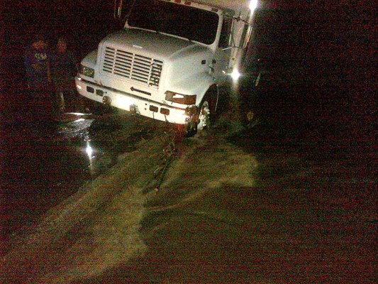 Rescatan a ocho personas en Cortés y Comayagua