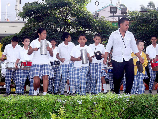 Honduras: Tibio fervor en Día de la Bandera