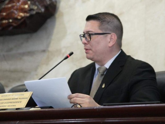 Enrique Medina Yllescas: Hay diputados 'que solo llegan a entortarse” al Congreso Nacional