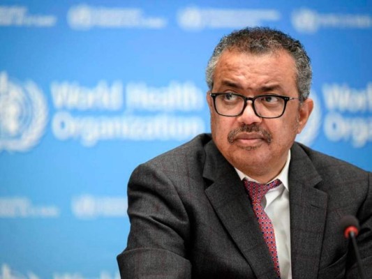 'Ómicron sigue siendo un virus peligroso', advierte jefe de la OMS  