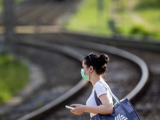 Coronavirus es 'eminentemente capaz' de propagarse a través del habla