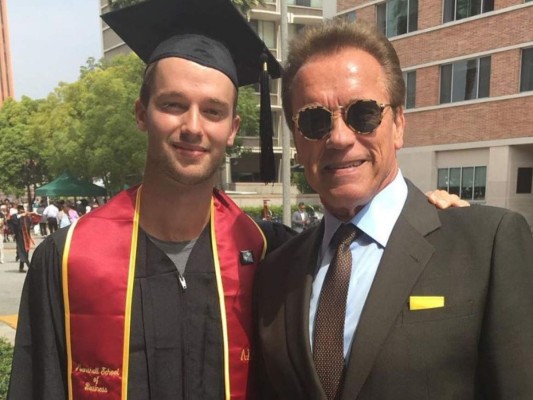 FOTOS: 10 famosos que tienen hijos más guapos que ellos