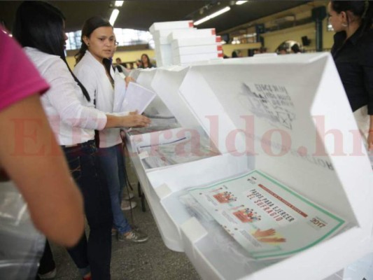 El voto con línea continua en papeleta divide a los políticos