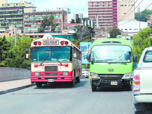 Usuarios piden mejor servicio y supervisión