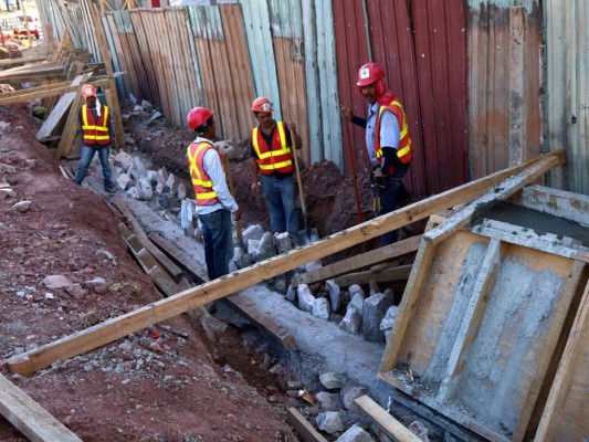 Sector construcción se contrajo cerca de 6% durante 2015