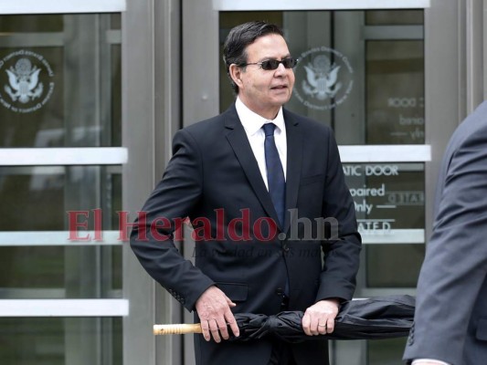 El expresidente Callejas regresa en diciembre al país, según su primo