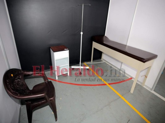 FOTOS: Así luce el centro de triaje en la Universidad Católica que abrirá este lunes