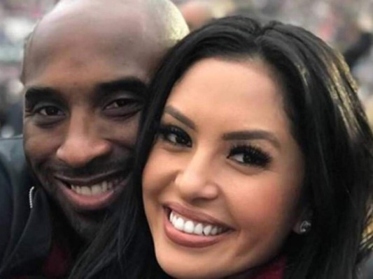 Viuda de Kobe Bryant reaparece en Instagram tras fatídico accidente