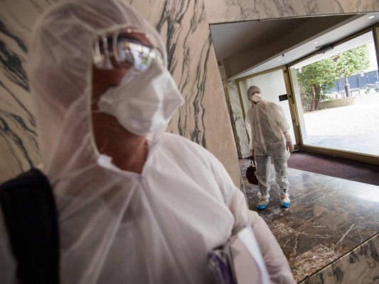 La pandemia del coronavirus se intensifica, los síntomas se multiplican