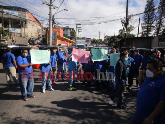Por elevados costos y promesas incumplidas protestas mototaxistas en la capital (FOTOS)