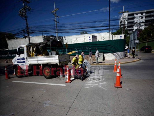 Tras atropellos comienzan a señalizar bulevar Los Próceres (Fotos)