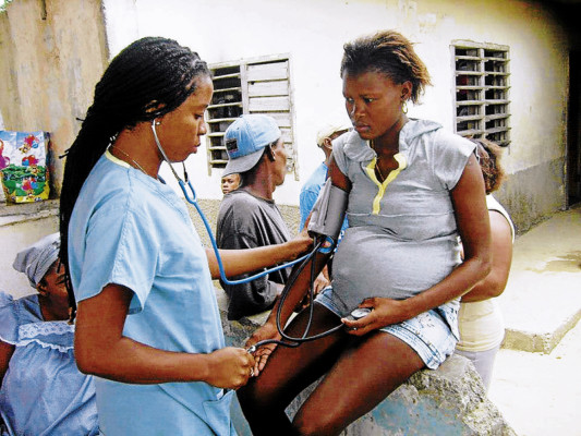 Primer hospital solar garífuna