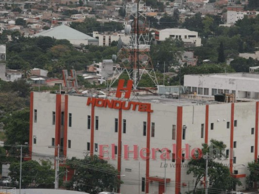 Gobierno anuncia plan para rescartar de la crisis a Hondutel