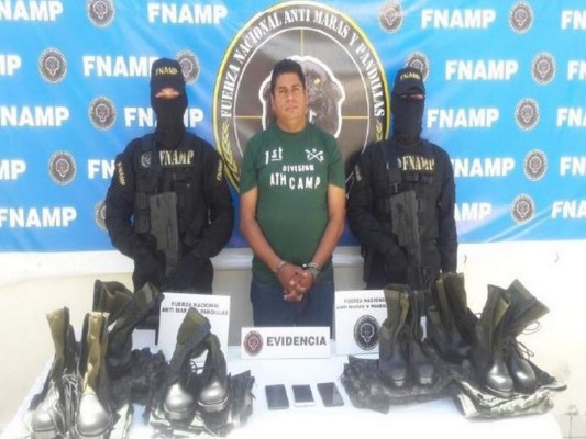 Fuerzas Armadas aclara que detenido en posesión de indumentaria no es miembro de la institución