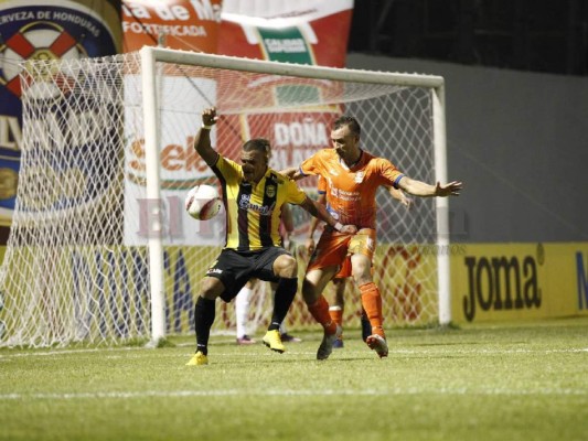 Real España empata 1-1 ante Lobos UPNFM en la jornada 8 del Clausura