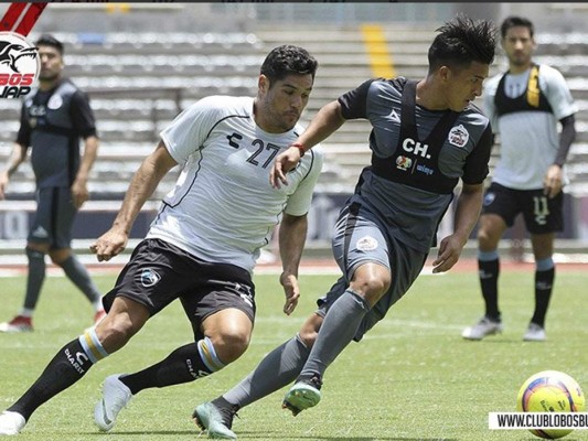 VÍDEO: Michael Chirinos ya suda la camiseta de Lobos Buap en México