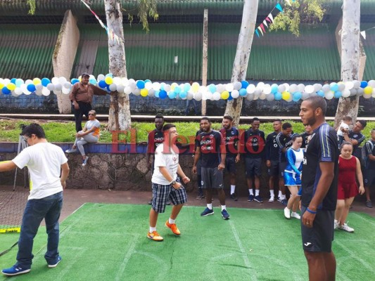 Motagua firma convenio con Olimpiadas Especiales