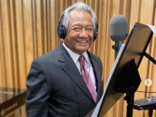 Hospitalizan a Armando Manzanero tras dar positivo al covid-19