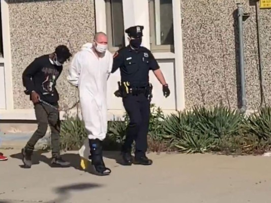 Hombre mata a su padre durante una videoconferencia de Zoom