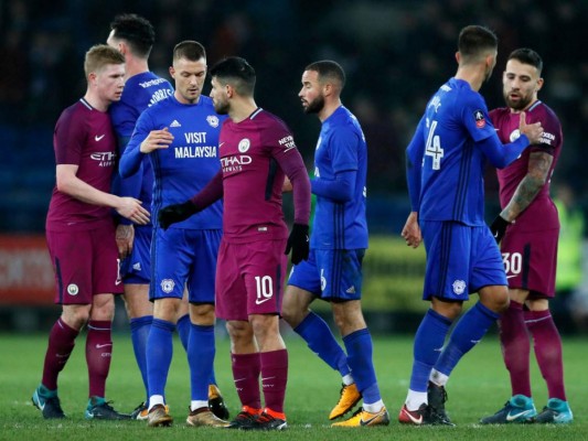 El Manchester City pasa a octavos en la Copa y sigue en carrera por cuatro trofeos