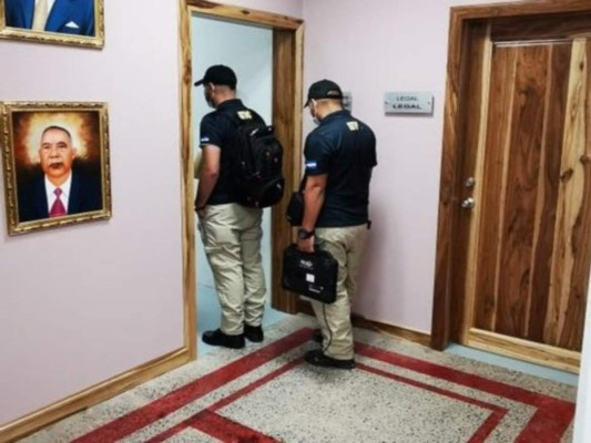 Omega II: Exhumación de cadáveres, investigación de un alcalde y capturas