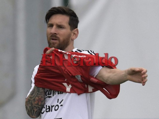 Messi al rescate de una Argentina en apuros en el Mundial Rusia 2018