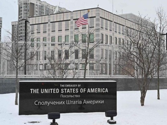 Embajada de EEUU insta a sus ciudadanos en Ucrania a partir rápidamente  