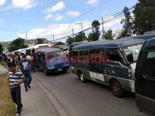 Así fue la caravana de buses 'brujitos' en la capital