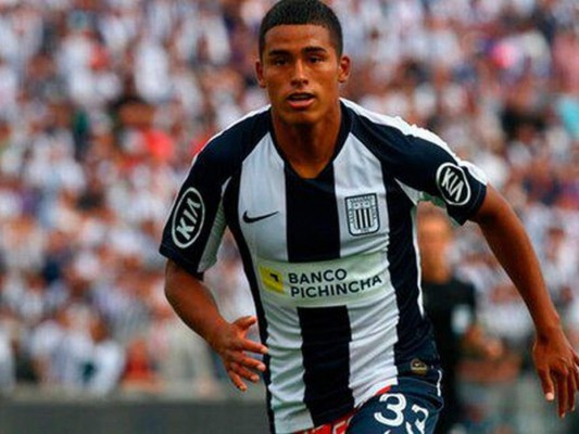 Alianza Lima confirma venta de Kluiverth Aguilar al Manchester City