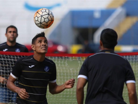 Diego Vazquez: Llevo cinco torneos en la silla eléctrica