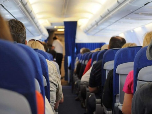 ¿Miedo al virus en el avión? Aerolínea ofrece comprar distanciamiento