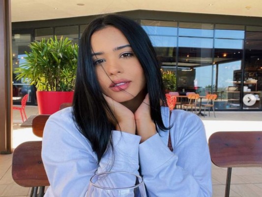 AloSofia, la cantante con la que Anuel AA supuestamente engañó a Karol G (Fotos)