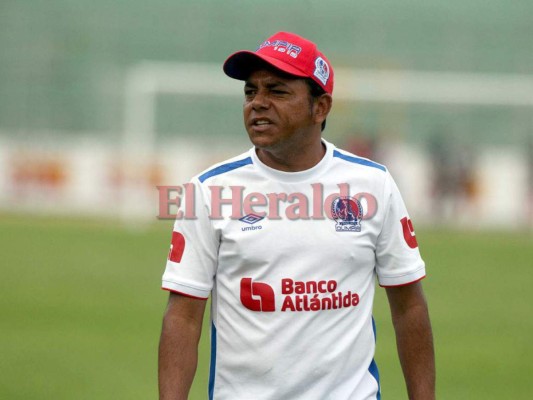 '¿Roatán? Es una falta de respeto ese tipo de canchas'