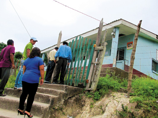 Piden lote de medicinas para centro de salud rural