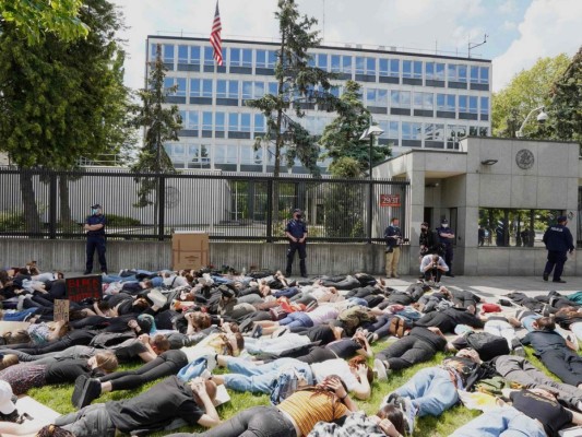 FOTOS: Siguen intensas protestas a 11 días de la muerte de George Floyd