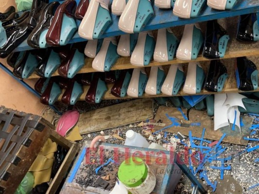 'Diomi's Collection': Los estilos que ofrece el emprendimiento de calzado hondureño en la capital