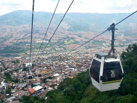 Socializan el 'Tegus Cable” con vendedores de mercados