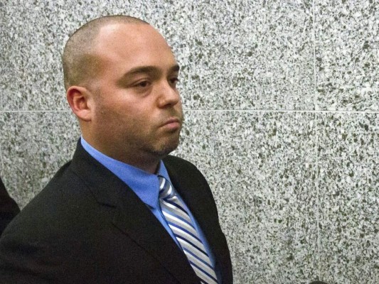 Policía de Nueva York es acusado de usar fuerza excesiva