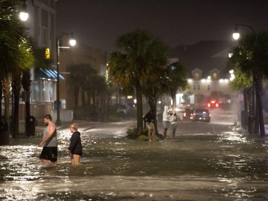 Huracán Isaías causa tornados y lluvias en Virginia y Maryland