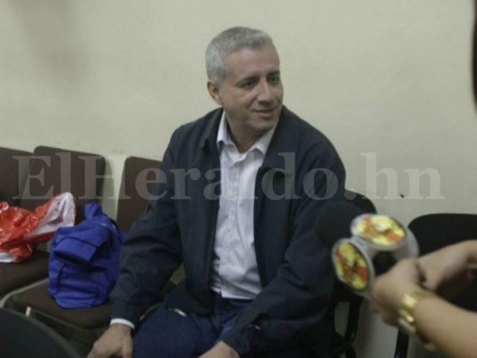 Honduras: Mario Zelaya pide cumplir condena dando consulta médica gratis