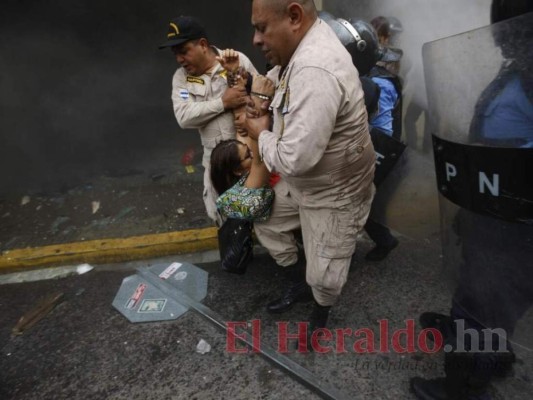 Tres masacres y agresiones en protestas, entre los hechos violentos que marcaron esta semana a Honduras