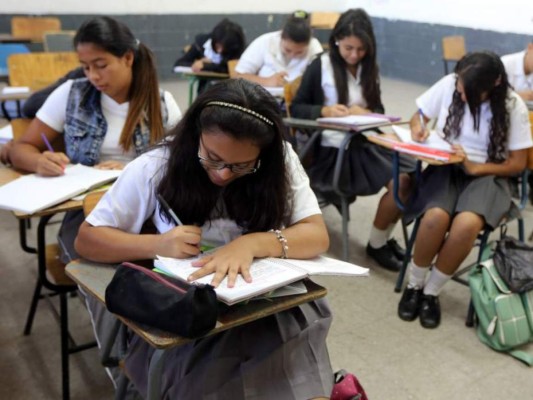 Maestros hondureños aceptan nuevo sistema de evaluación