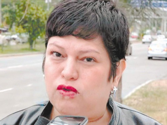 Médicos enfrentados por la politización en llamados a asambleas