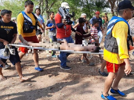 Dos jóvenes mueren ahogados mientras bañaban en el río Choluteca