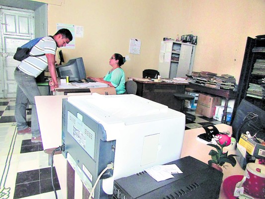 Colapsa sistema de cómputo en RNP de Yuscarán