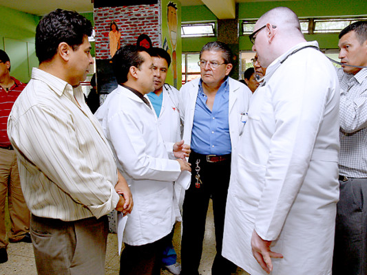 Levantan actas contra médicos internos por desacatar llamado de UNAH