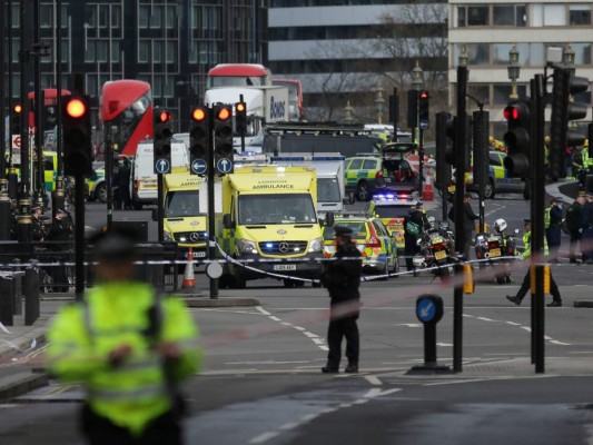 Policía herido y agresor abatido en ataque 'terrorista' ante Parlamento británico