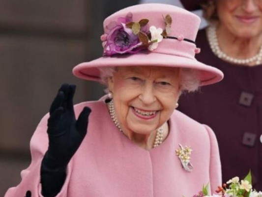 ¿Qué pasará si la reina Isabel II no muere en Londres?