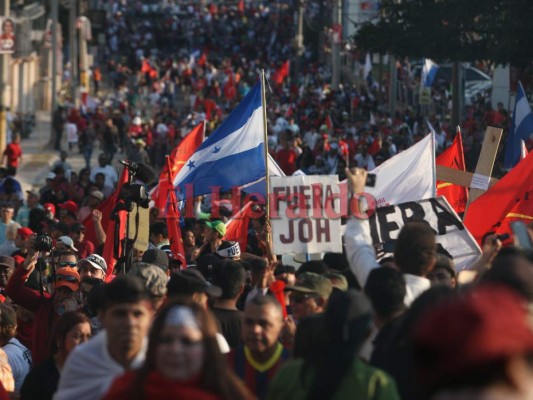En imágenes, la marcha de la Alianza de Oposición este viernes en la capital de Honduras